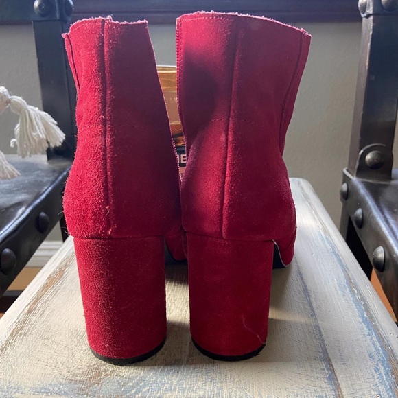 Urban outfitters red boot heels - Picture 3 of 3